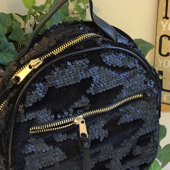 ‘Art Class’ Black Sequined/Velour Backpack/Purse - Picture 2 of 7